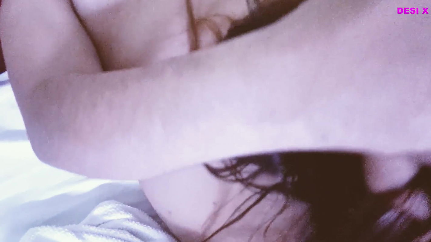 Desi couple hotel sex Cute Indian Girl 18 years old Hindi audio