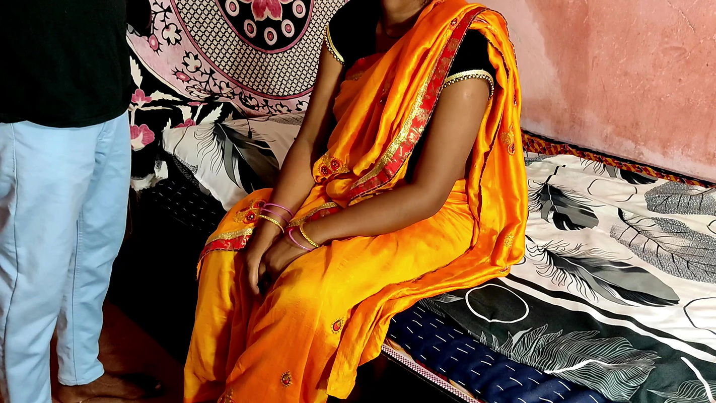 Desi Cute Bhabhi Had Sex with Hunk Devar while She Horny