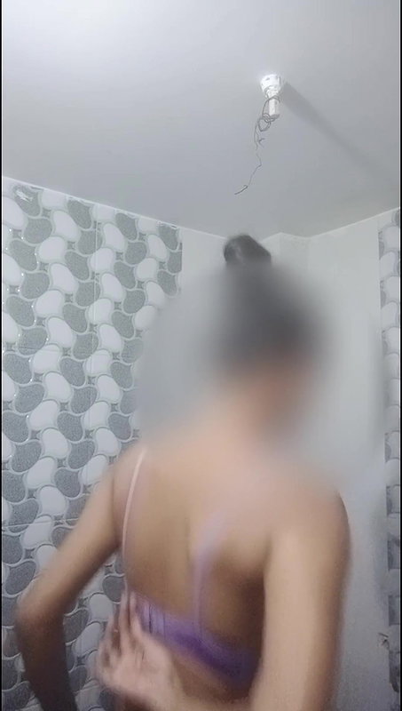 Desi Girl Bathing and Pissing