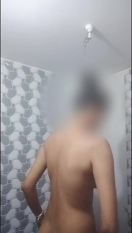 Desi Girl Bathing and Pissing