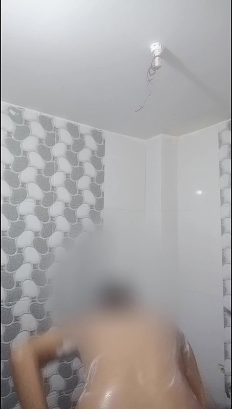 Desi Girl Bathing and Pissing