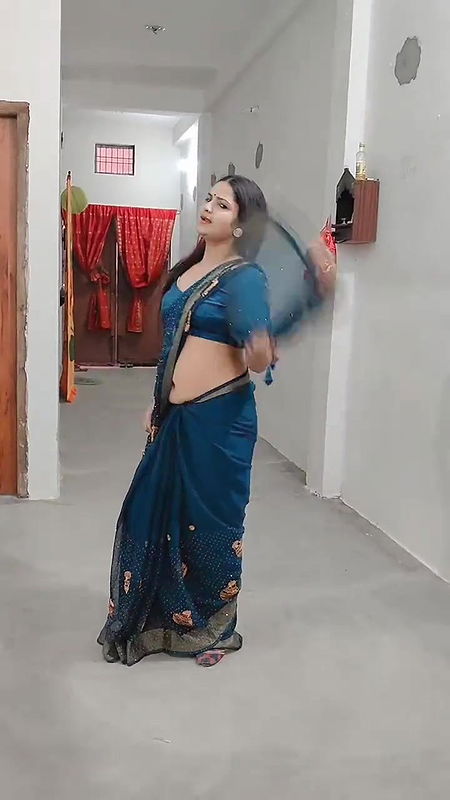 Desi girl first time video part 1