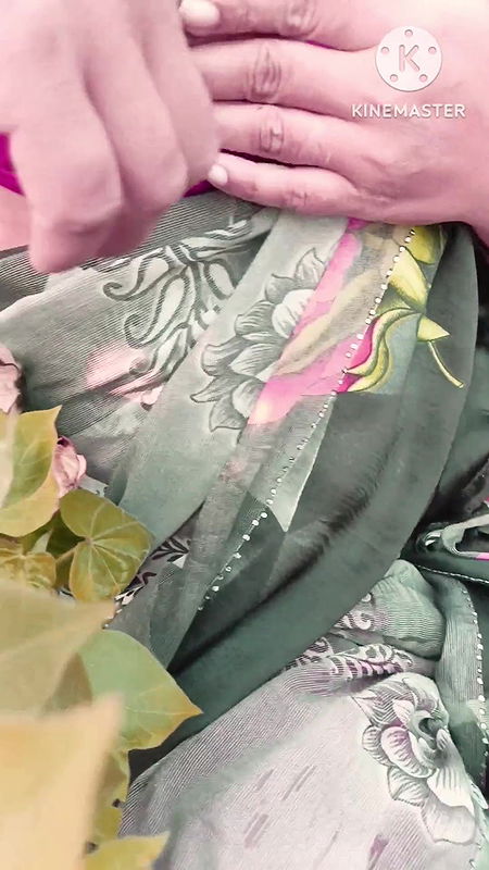 Desi Girl friend Ko MC Chalu hi Khath me Boobs show