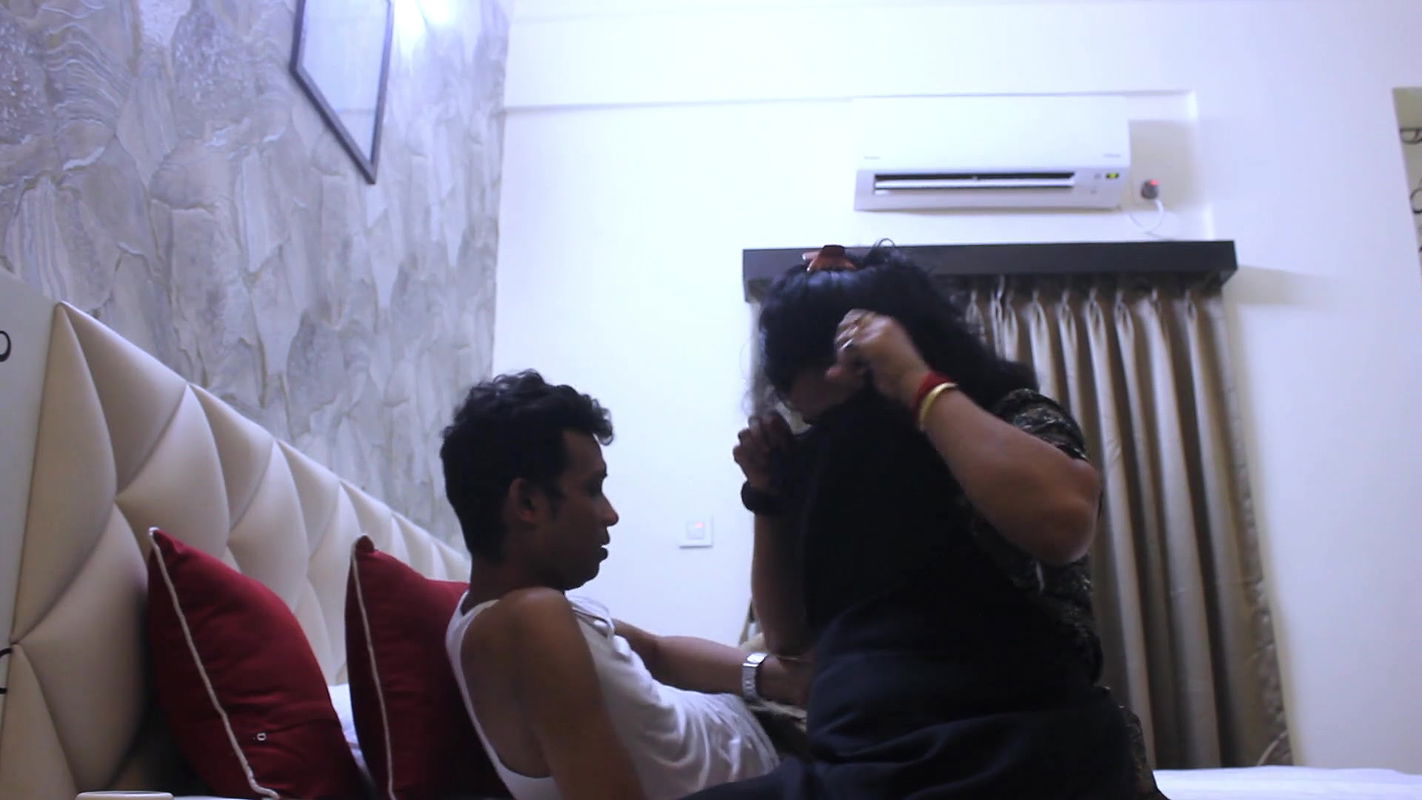 desi girl one night stand with her partner ..part 1