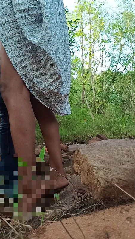 Desi Girlfriend Fucked Outdoor in Forest