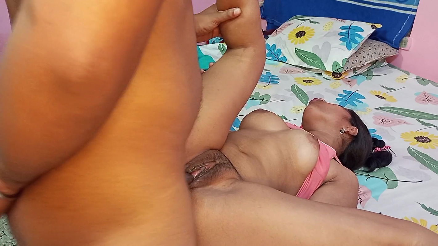 Desi Hot Nokar Aapni Sahap Ke Shaat Kiya aapna Chudai Desi Indian DoggyStyle Hardcore Sex