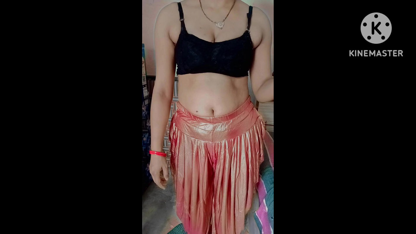 Desi Indian Bhabhi waiting for Bhabhi Chudayi Vat for