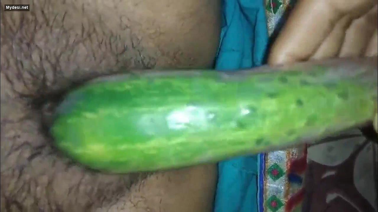 Desi bhabi fun with vegi