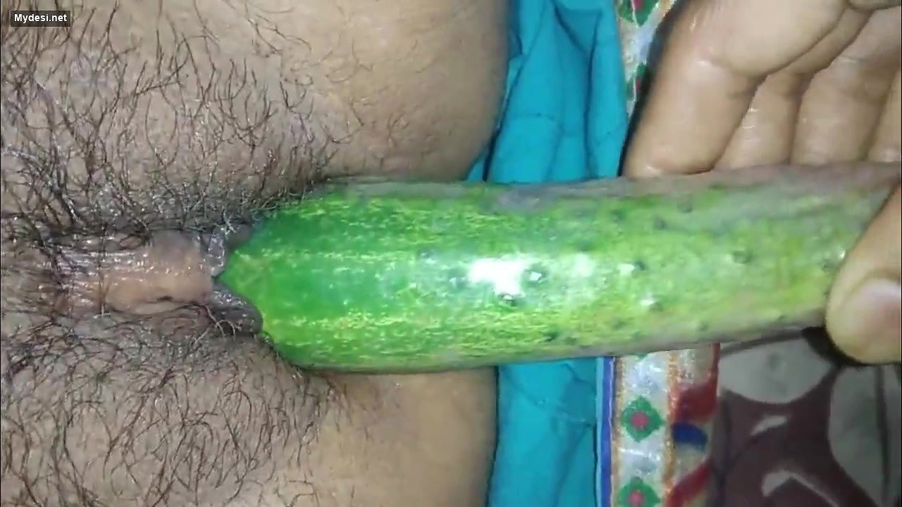 Desi bhabi fun with vegi