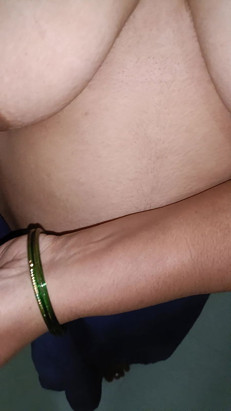 Desi Indian girlfriend changing dress! 4K Videos