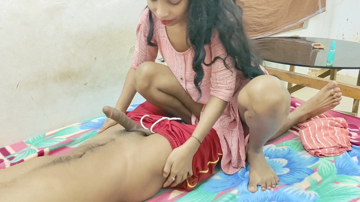 Desi Indian stepsister ko Massage dene ke sex
