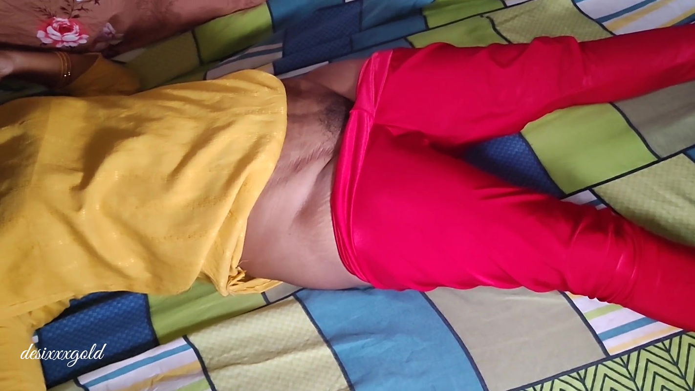 Desi Indian wife husband hard anal sex Cream pai sex videos Desi Indian wife ki full gand ki chudai