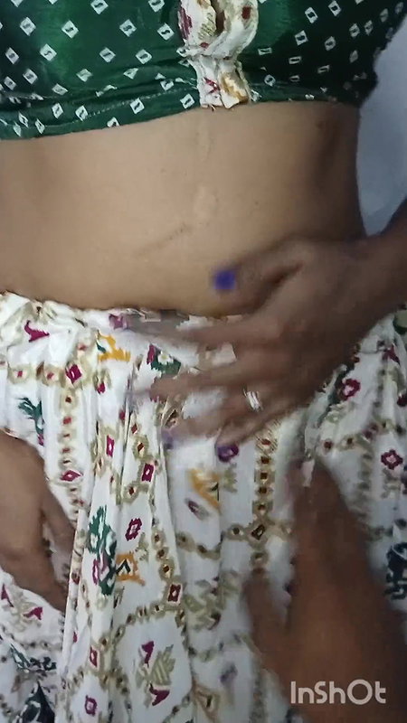 Desi sexy aunty ko mast jamke table lekar choda