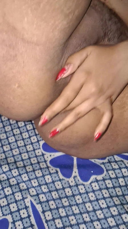 Desi Sexy Bhabhi Wet Pussy