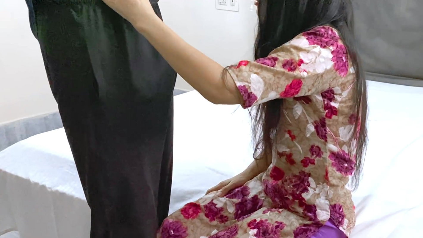 Desi Stepmom Has Hardcore Fuck With StepSon When His Father Is Not Home Full Movie SLIMGIRL New Porn Sex Video