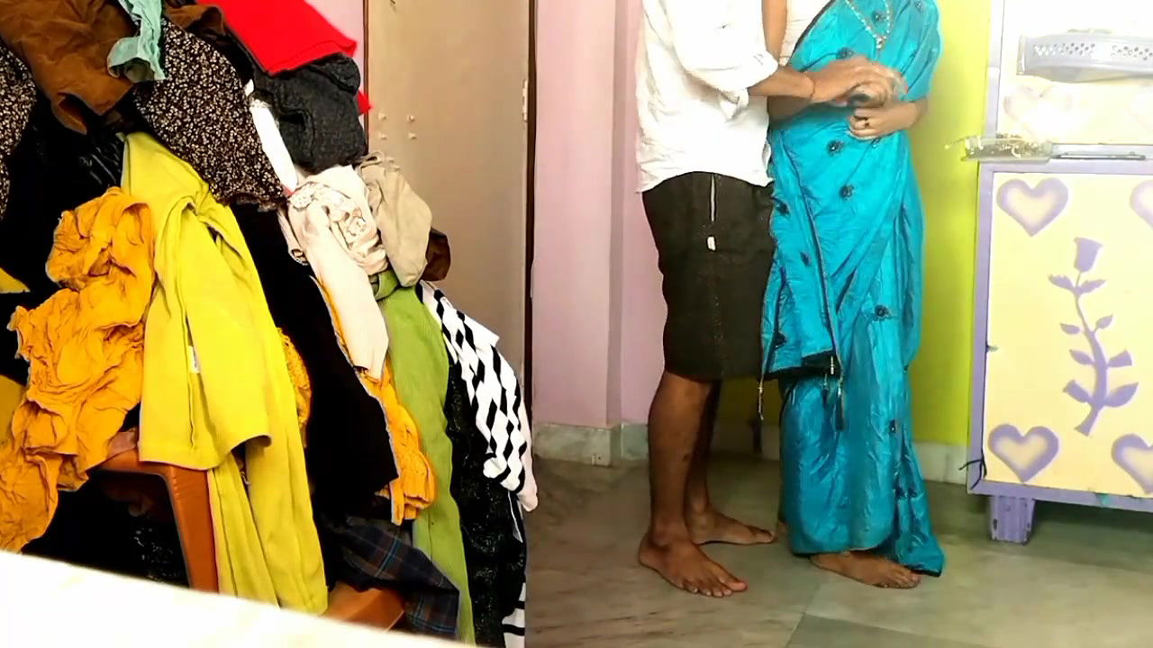 Desi teacher and young boy ki khali room me mast chudai video