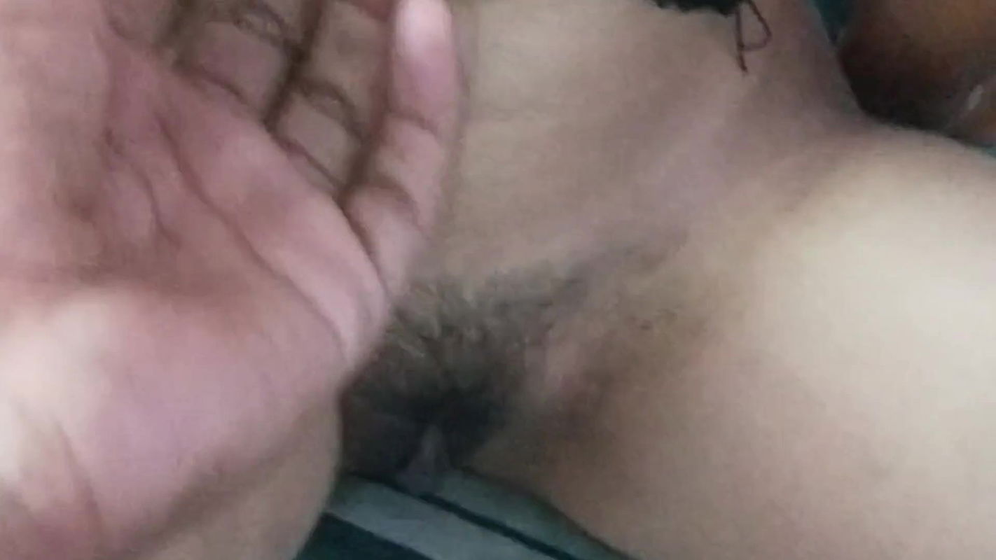 Desi village girlfriend’s ass kicked