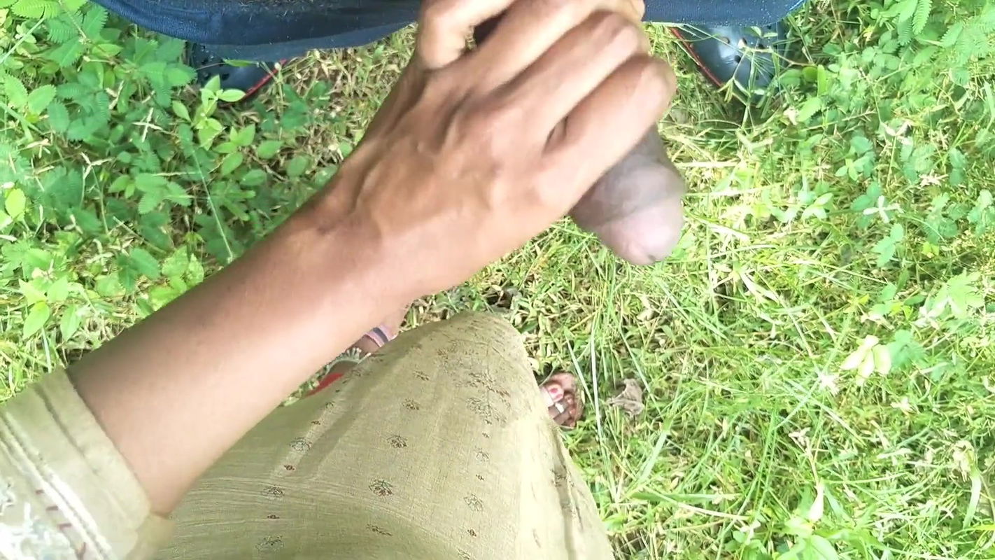 desi village tribal lady outdoor cheating sex in jungle loud moaning