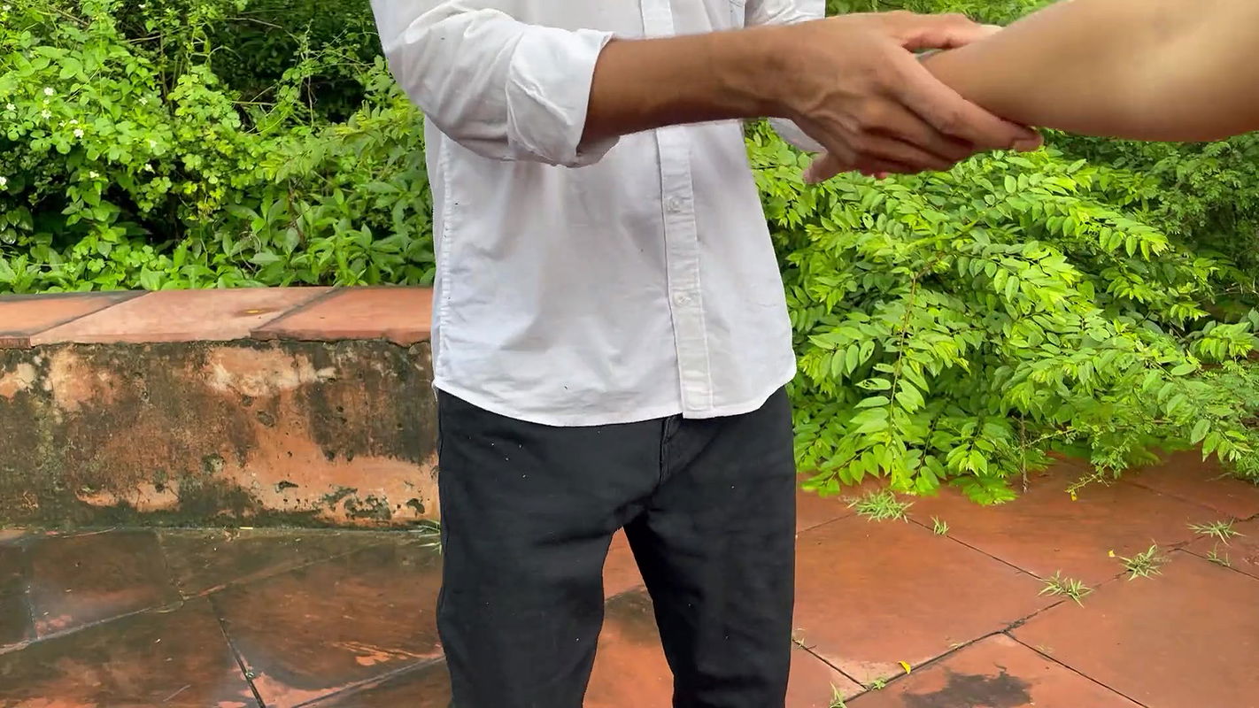 DEVAR BHABHI FUCKING IN JUNGLE (HINDI AUDIO)