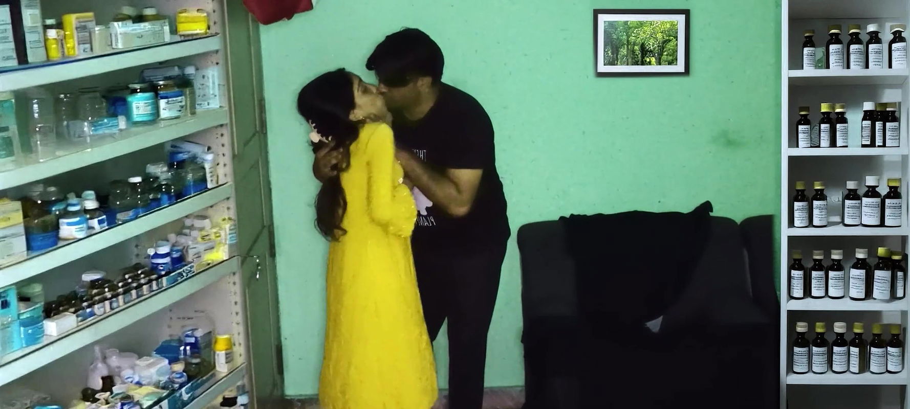 Indian hot Couples having Sex in Medicine Shop MMS