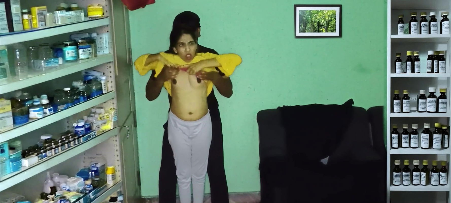 Indian hot Couples having Sex in Medicine Shop MMS