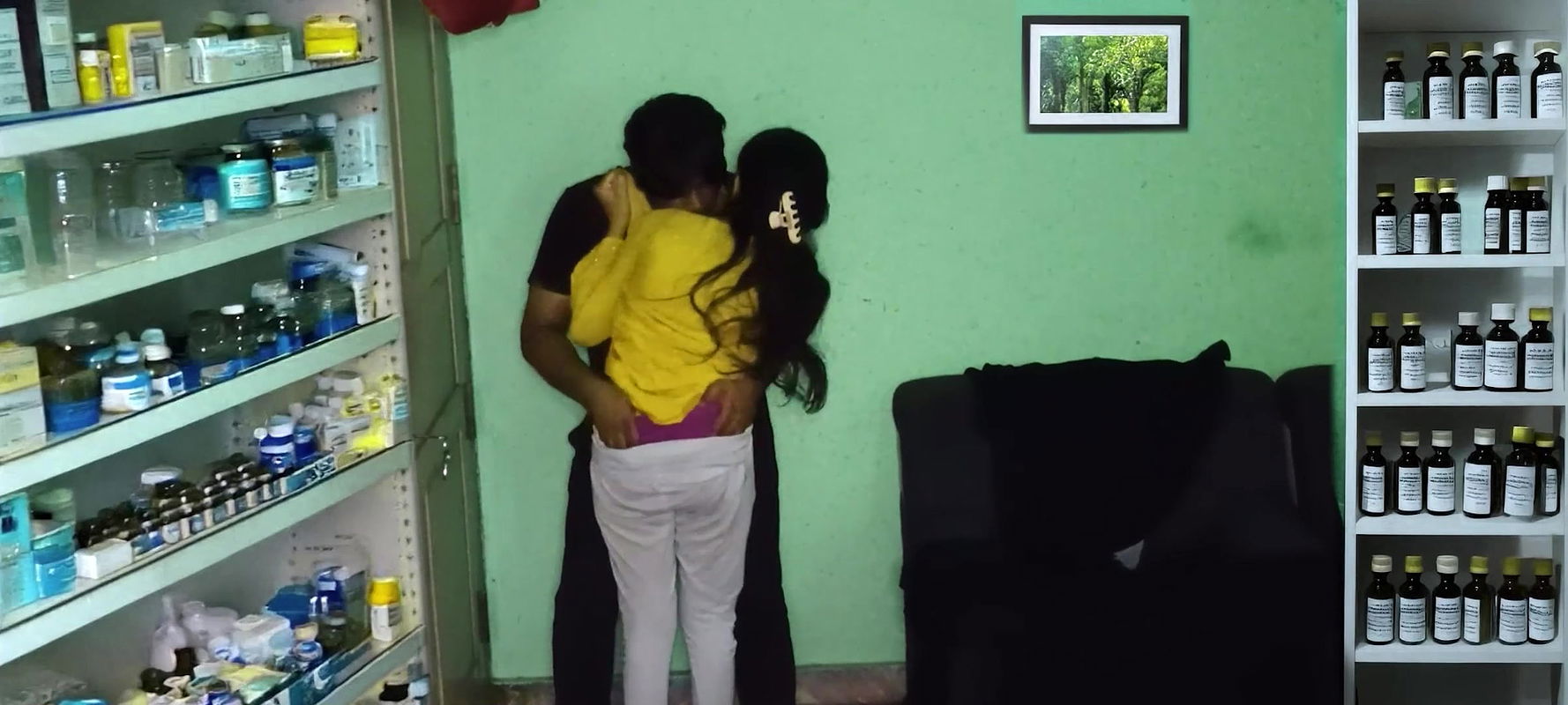 Indian hot Couples having Sex in Medicine Shop MMS