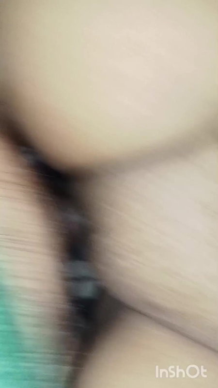 Indian hot mommy fucks tite pussy