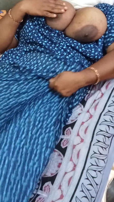 Indian Housewife Bedroom Finger Eating Performance