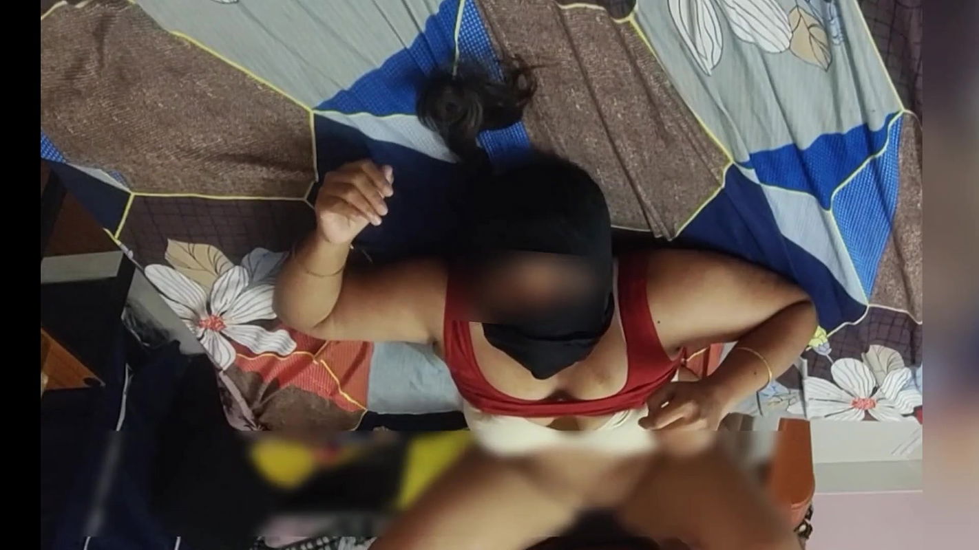 Indian housewife Visaakaa hot big tities in red blouse and white bra fucked