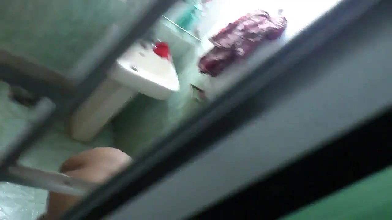 next door bhabhi rittu filmed by neighbor takinghower