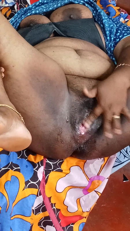 Indian Servant Bedroom Finger Eating Performance