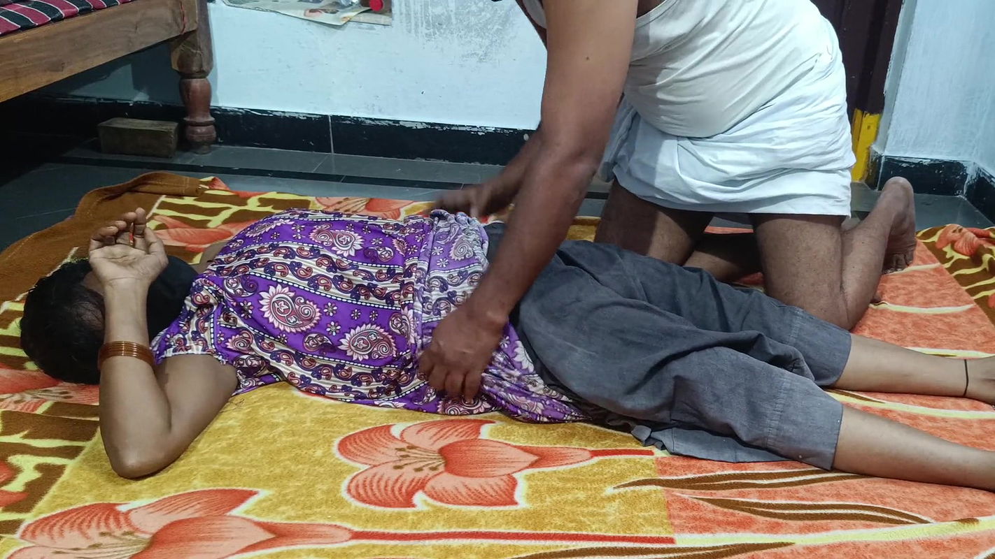 Indian Village hot wife Homemade pussy fingered Doggy style Fuking