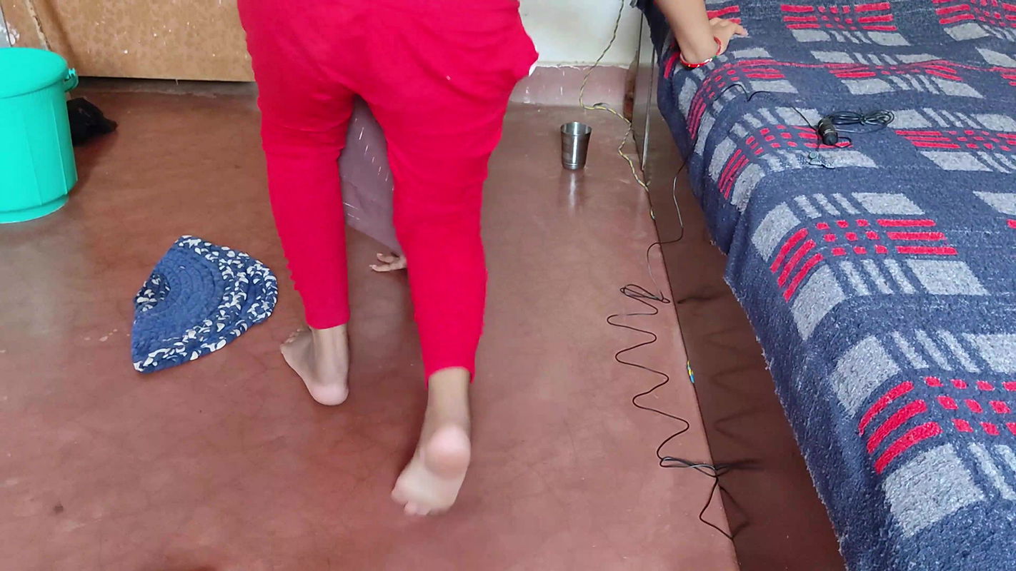 Indian Village maid girl doing clean dusting the fucked hard in doggy-style loud moaning full HD Video