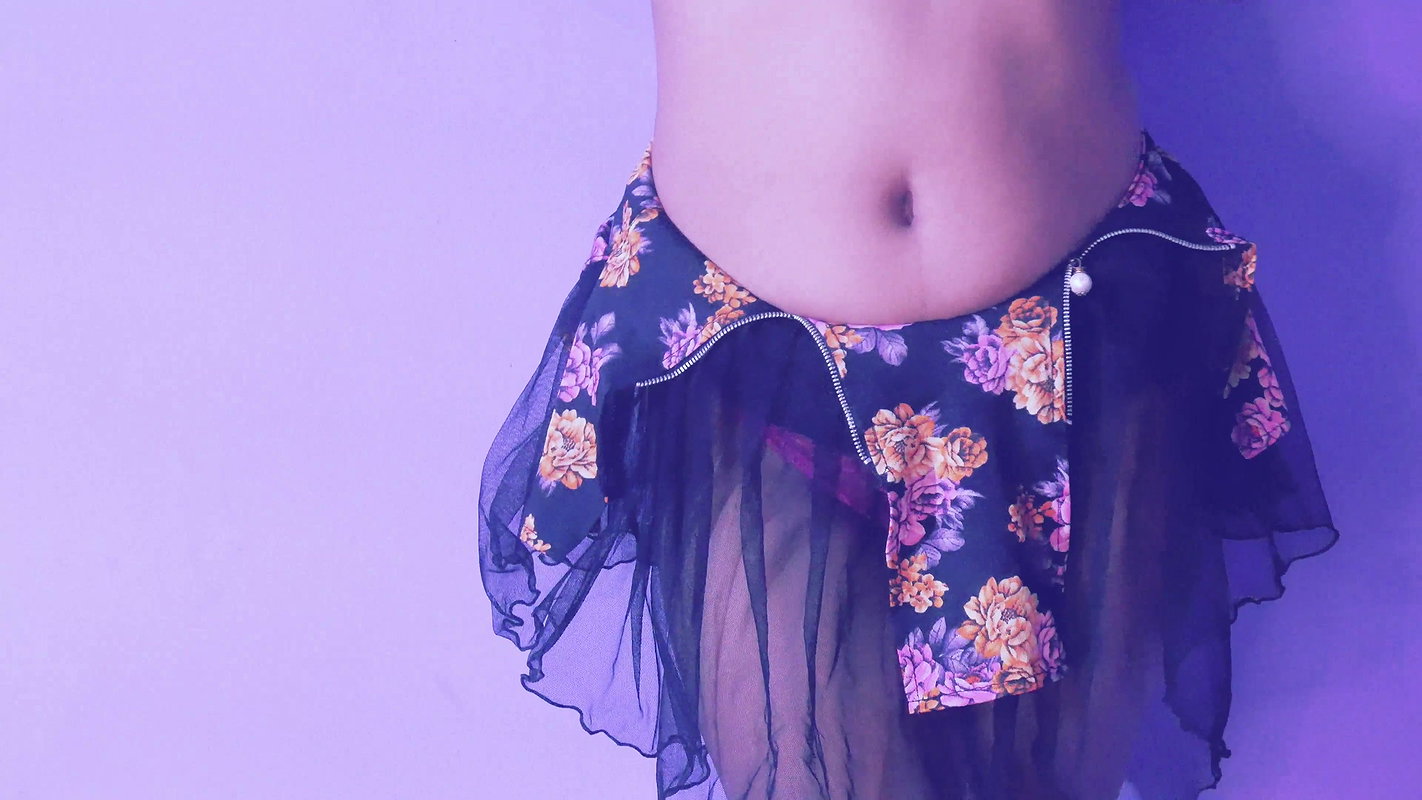 Indian wife becomes a bitch. Bebiniya sexy first video. Hot fingering