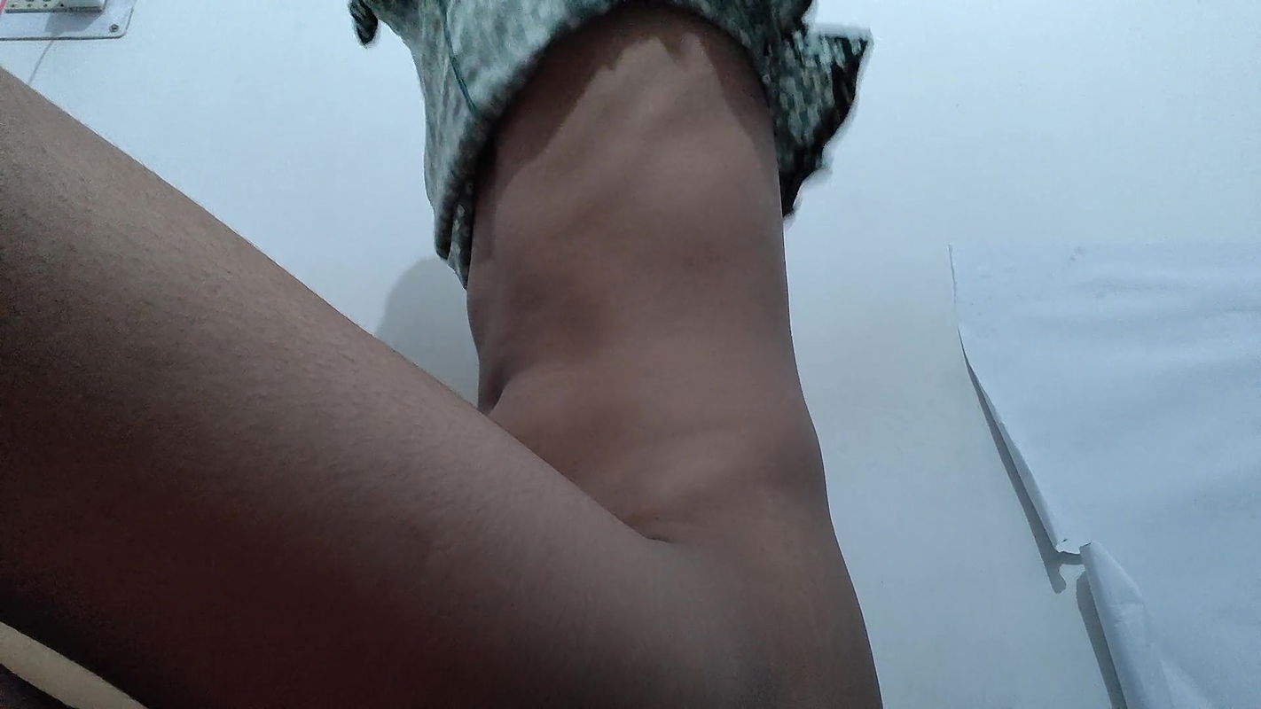 Indonesian teenager desperate to get naked at school