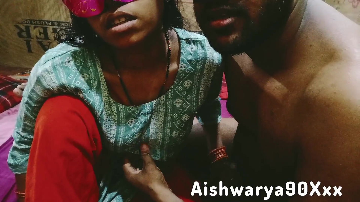 Jawan didi ko uske Bhai ne salwar kameez me pyar se choda jab mummy papa Ghar pe nahi the