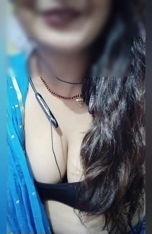 Jawan Naukar Ke Shaat Chudai Story