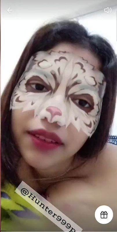 Hot Tannu aka Alia Show Boobs On Live With Face