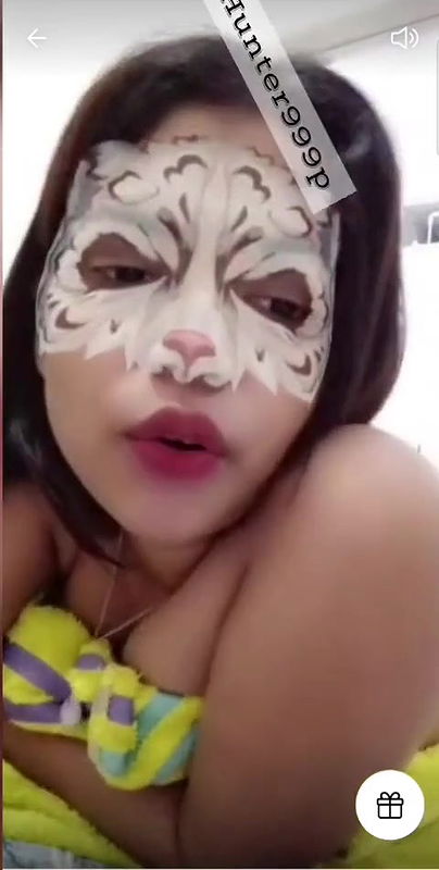 Hot Tannu aka Alia Show Boobs On Live With Face