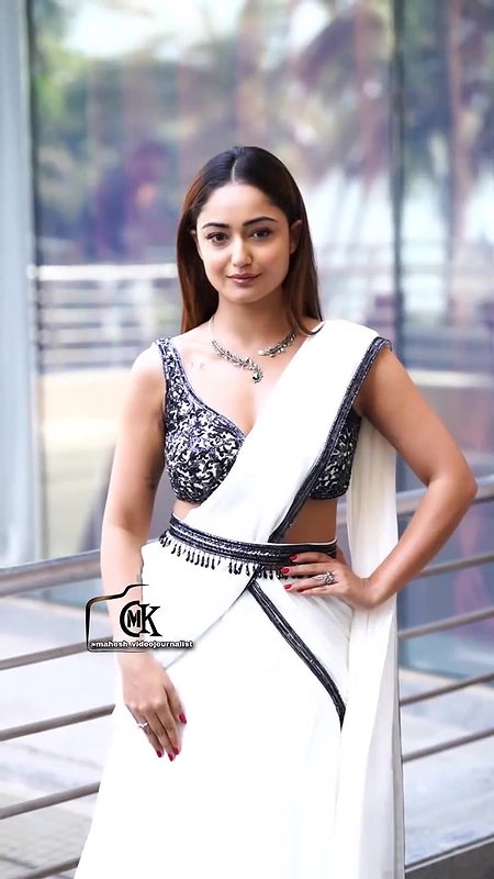 TRIDHA MOUTHWATERING FIGURE MESMERIZING IN BACKLESS SAREE