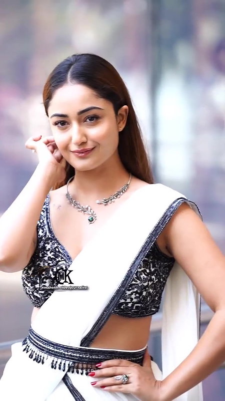 TRIDHA MOUTHWATERING FIGURE MESMERIZING IN BACKLESS SAREE