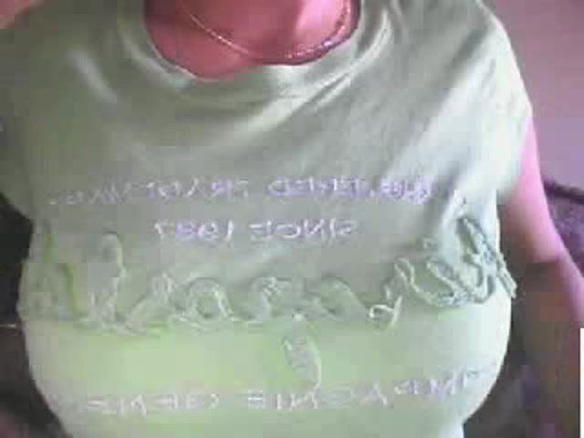 pakistani wifehowing tits to net friend