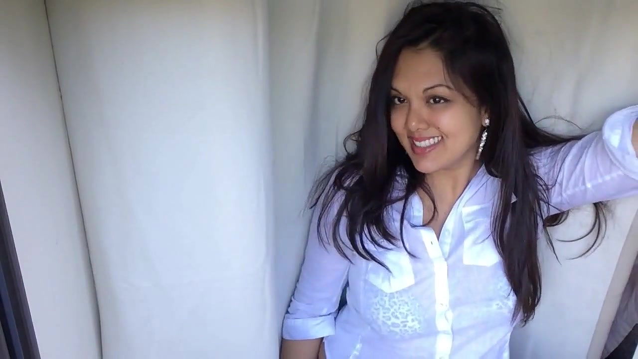 passionate indian babe loren from uk 3