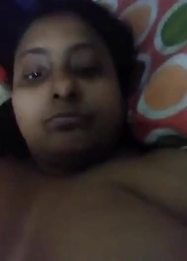 Desi Houseiwe saaritha 40DD boobs