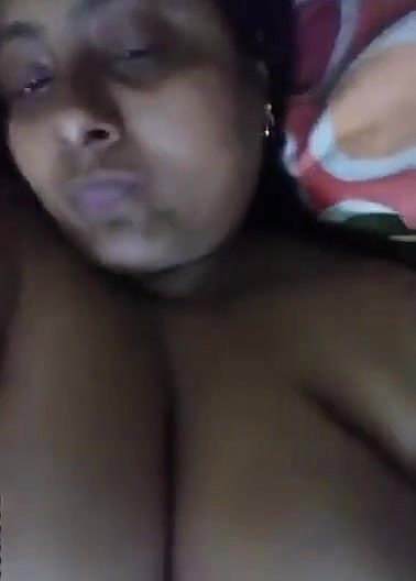 Desi Houseiwe saaritha 40DD boobs
