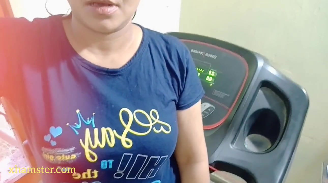 Hot ass Sangeeta gets hotter on treadmill and starts talking dirty ( Hindi audio)