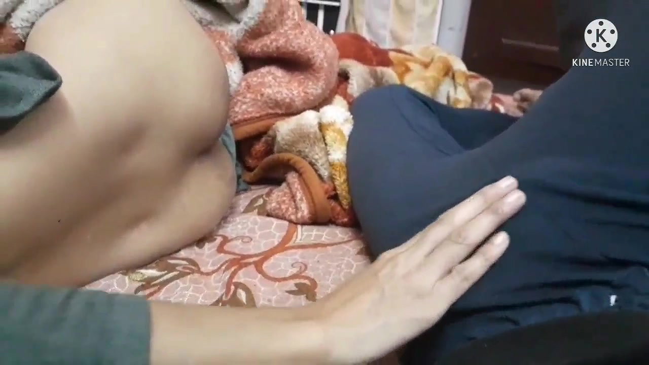 Dost ki wife ko garm kr k sari raat jm kr choda SLIMGIRL p,1