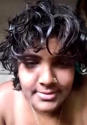 aleshni bhabhi dressing up in front of lover