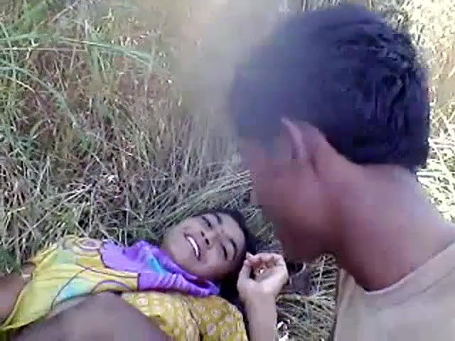 ardarni with her husband fucking in outdoor fields in amritsar