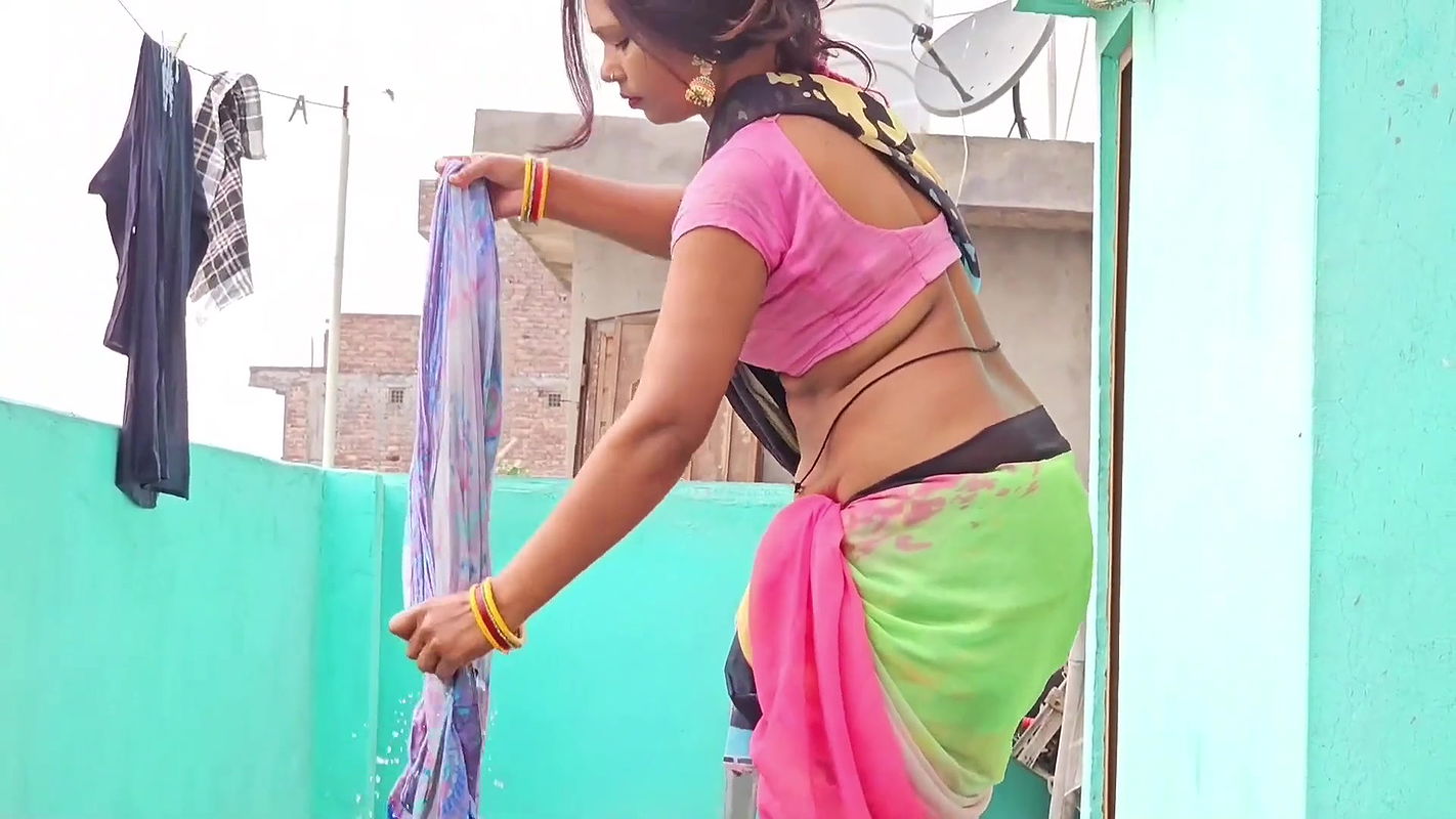 Hot Bengali village housewife fucking hard with her devar, Bengali real housewife fucking